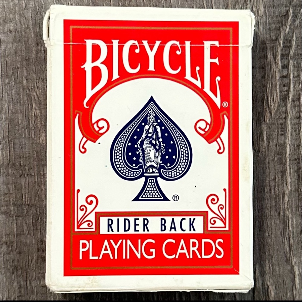 💞 Classic Bicycle Rider Back Poker Playing Cards